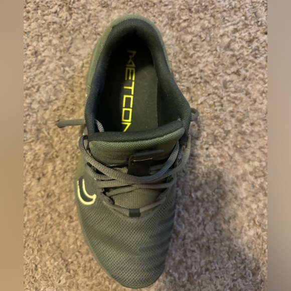 Nike Metcons - Picture 4 of 4